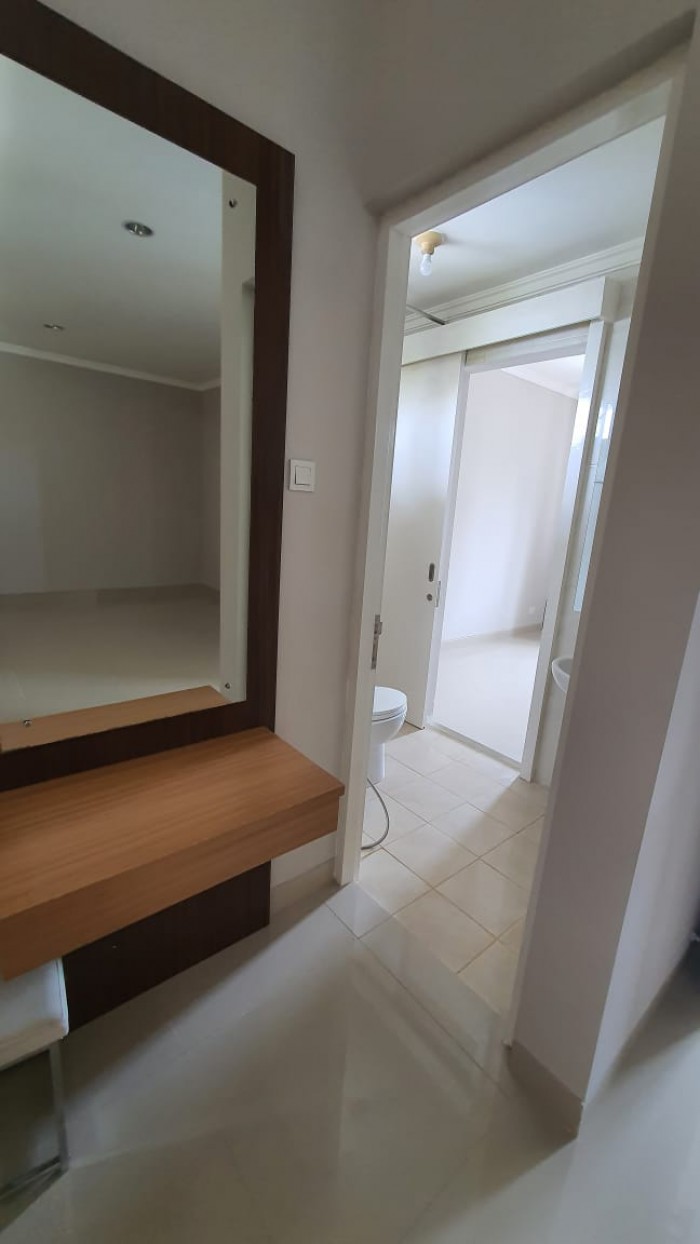 Rumah Disewakan Semi Furnished di Cluster Florencia Lippo Cikarang